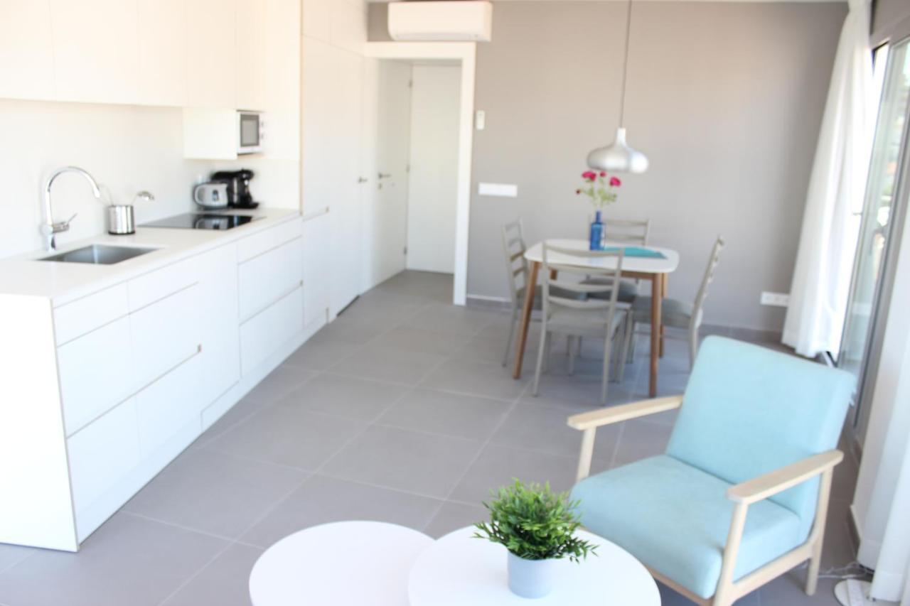 Beautiful Loft, Huge Sunny Terrace, View Over The Beach And Sea Росас Экстерьер фото